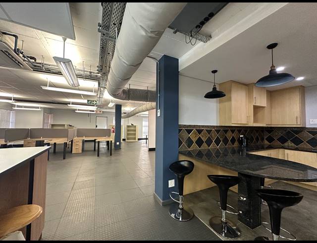 246M² OFFICE TO LET IN CENTURION CENTRAL